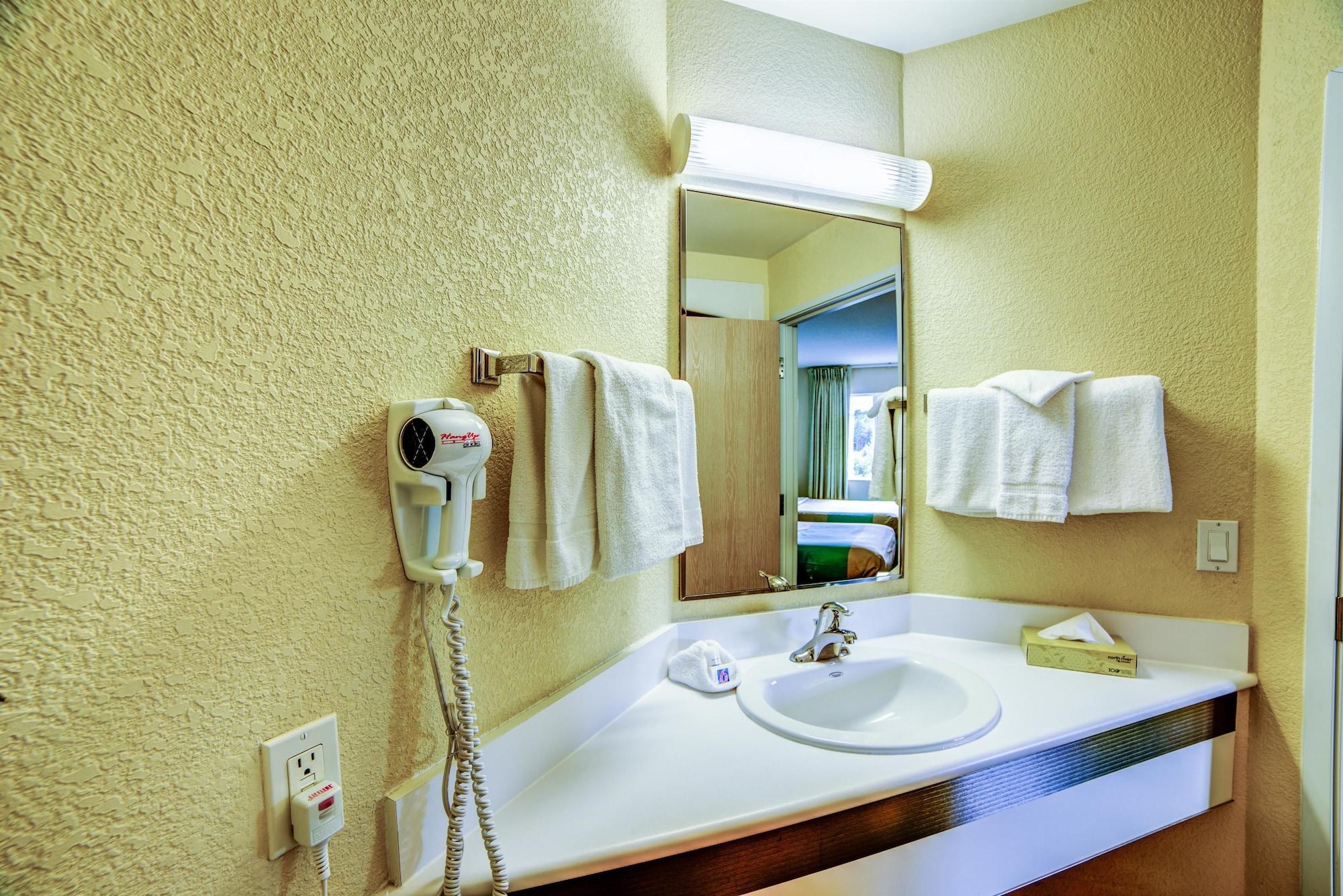 Motel 6-Huntsville, On ภายนอก รูปภาพ