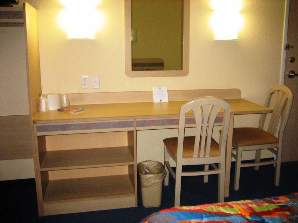 Motel 6-Huntsville, On ภายนอก รูปภาพ