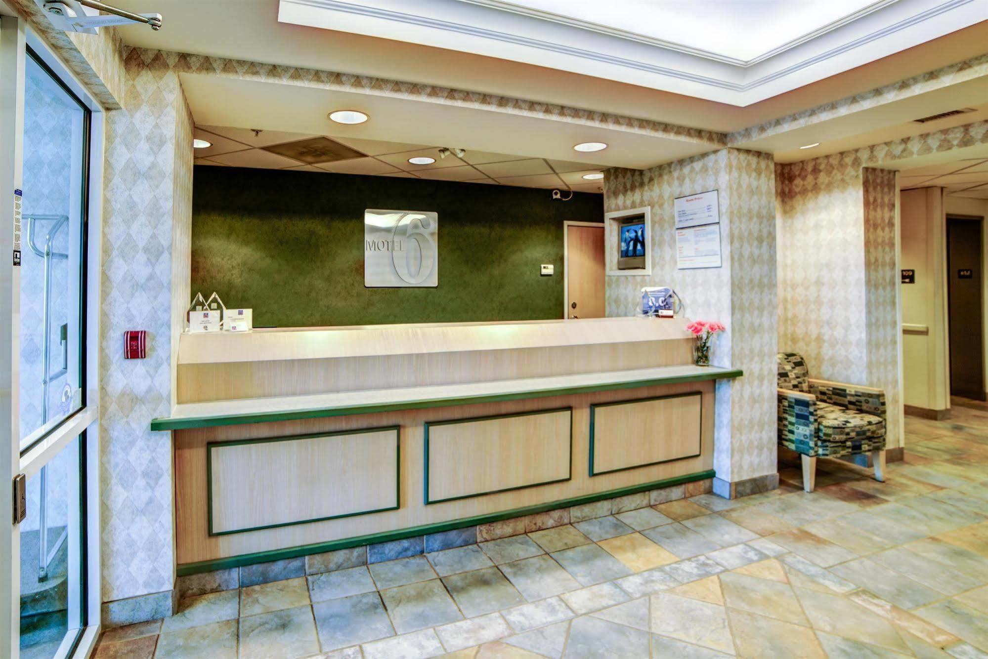 Motel 6-Huntsville, On ภายนอก รูปภาพ